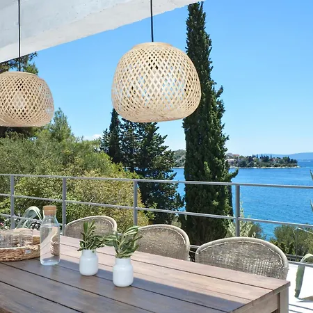 Jacuzzi, Summer Kitchen, Gardens, 20m To - Casa Plaza Villa Seget Vranjica