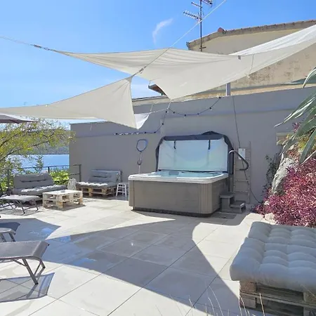 Jacuzzi, Summer Kitchen, Gardens, 20m To - Casa Plaza Villa Seget Vranjica