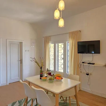 Villa Jacuzzi, Summer Kitchen, Gardens, 20m To - Casa Plaza Seget Vranjica