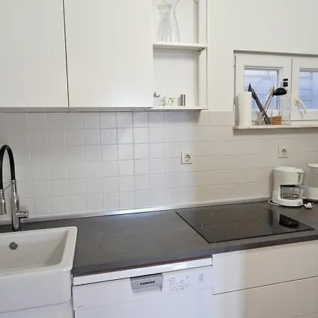Jacuzzi, Summer Kitchen, Gardens, 20m To - Casa Plaza Villa *