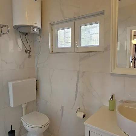 Villa Jacuzzi, Summer Kitchen, Gardens, 20m To - Casa Plaza *