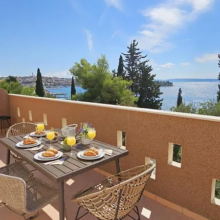 Jacuzzi, Summer Kitchen, Gardens, 20m To - Casa Plaza * Seget Vranjica