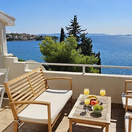 Jacuzzi, Summer Kitchen, Gardens, 20m To - Casa Plaza Seget Vranjica