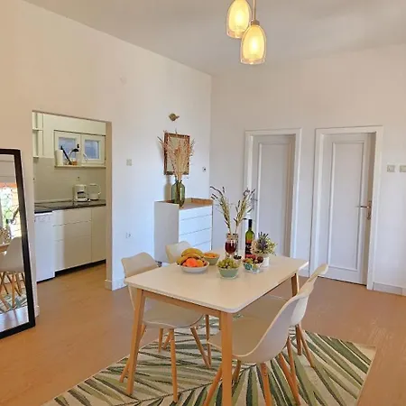 Villa Jacuzzi, Summer Kitchen, Gardens, 20m To - Casa Plaza Seget Vranjica